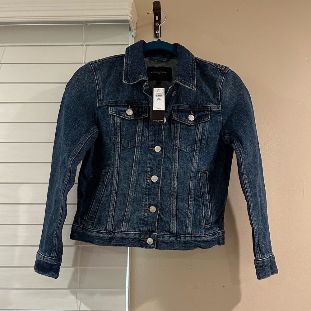 Banana Republic NWT Dark Wash Denim Jacket XS Petite
